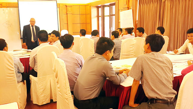 Kỹ năng bán hàng & chăm sóc Khách Hàng chuyên nghiệp - ISUZU (13 & 14.10.2014)